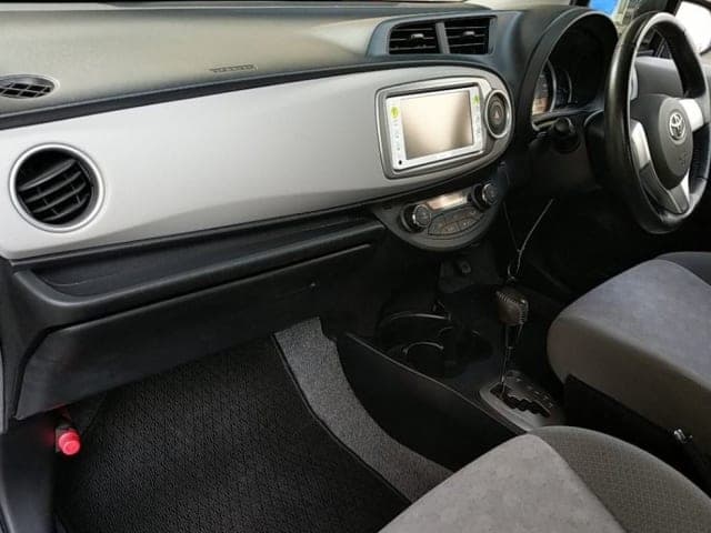 2012 TOYOTA VITZ, stock CI-150147