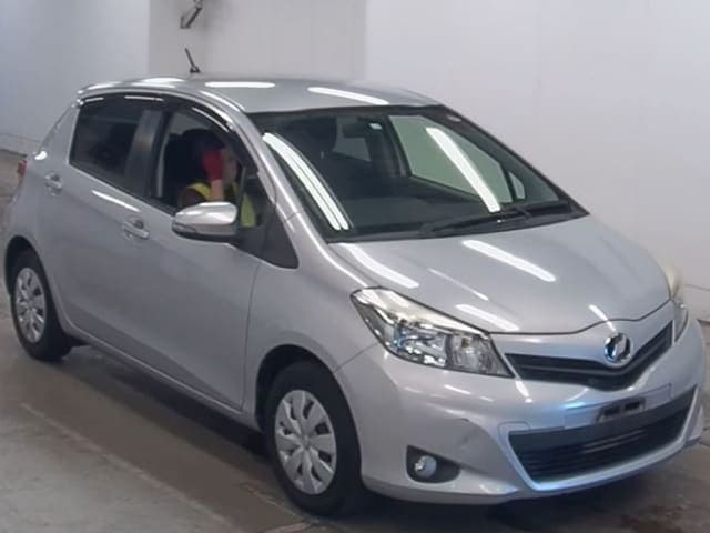 2014 TOYOTA VITZ, stock CI-150270