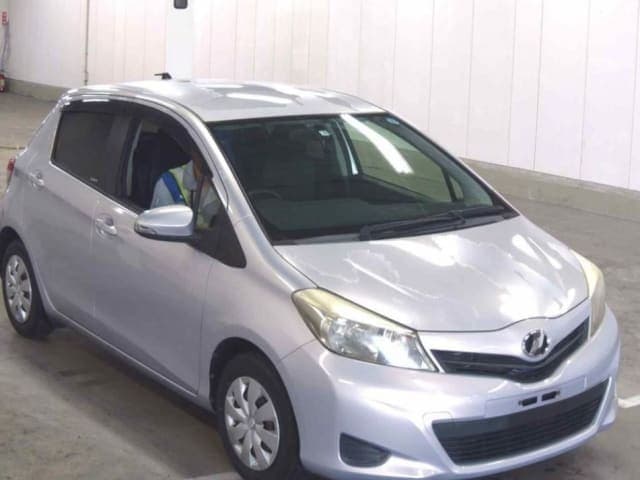 2013 TOYOTA VITZ, stock CI-150277