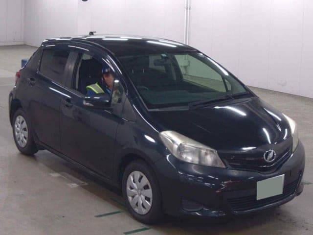 2013 TOYOTA VITZ, stock CI-150302