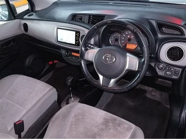 2012 TOYOTA VITZ, stock CI-150303